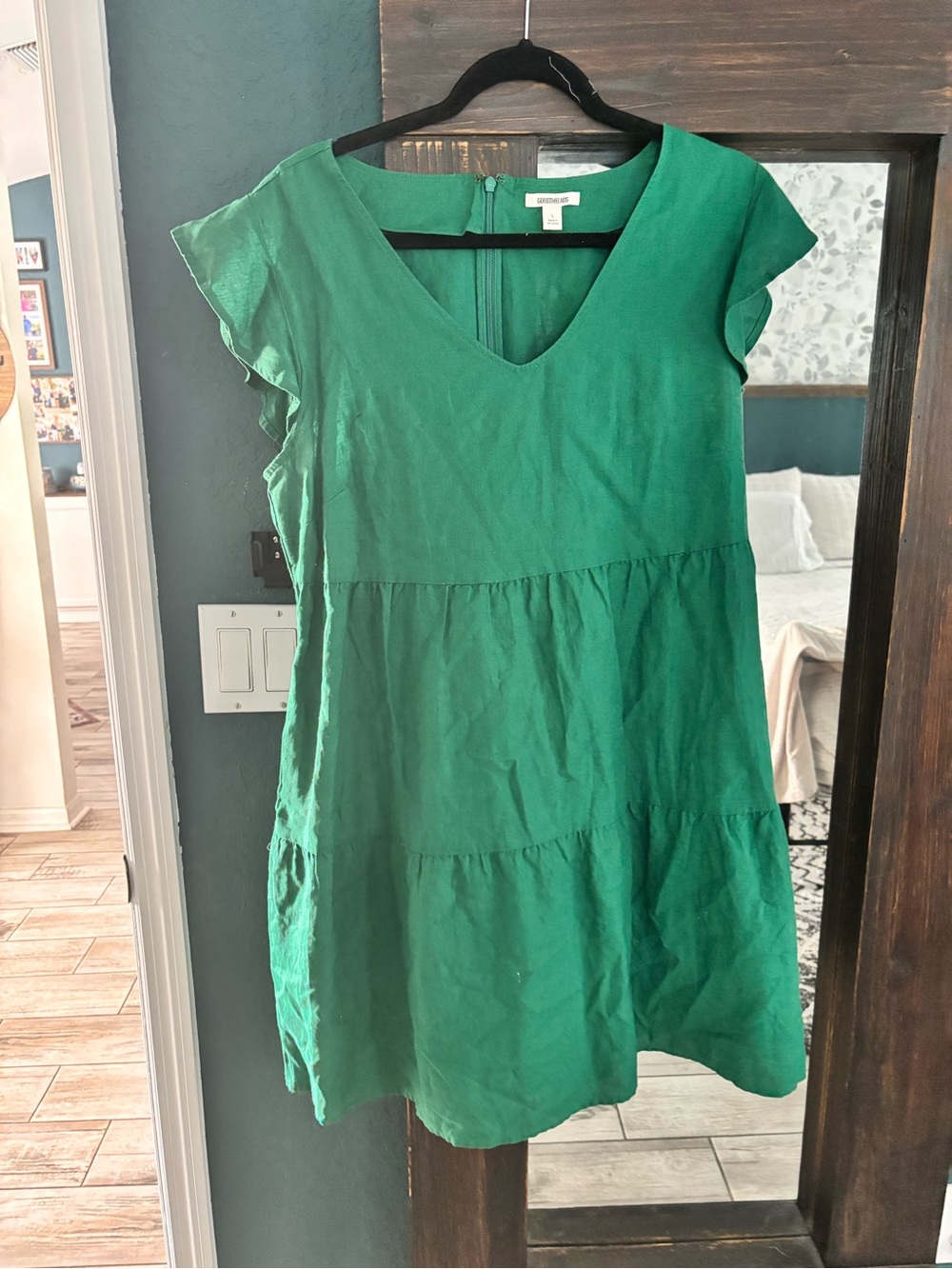 Green V-Neck Tiered Women's Dress